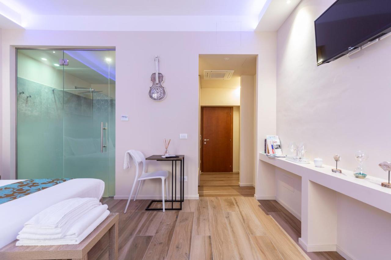 La Romantica Camere E Wellness Senigallia Exterior photo