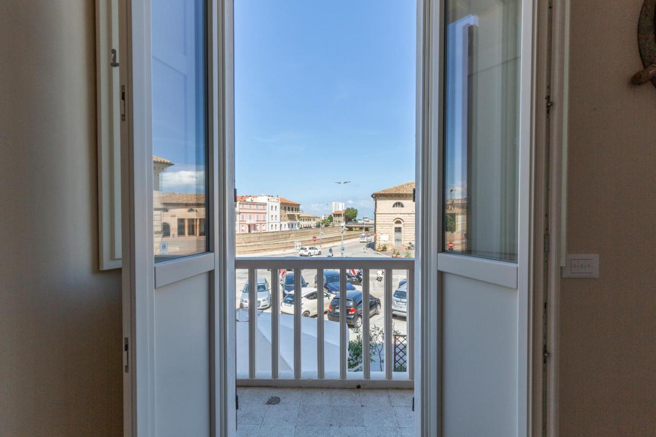 La Romantica Camere E Wellness Senigallia Exterior photo